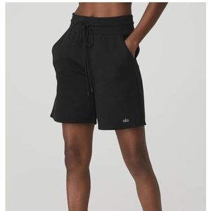 ALO Yoga Easy Sweatshort